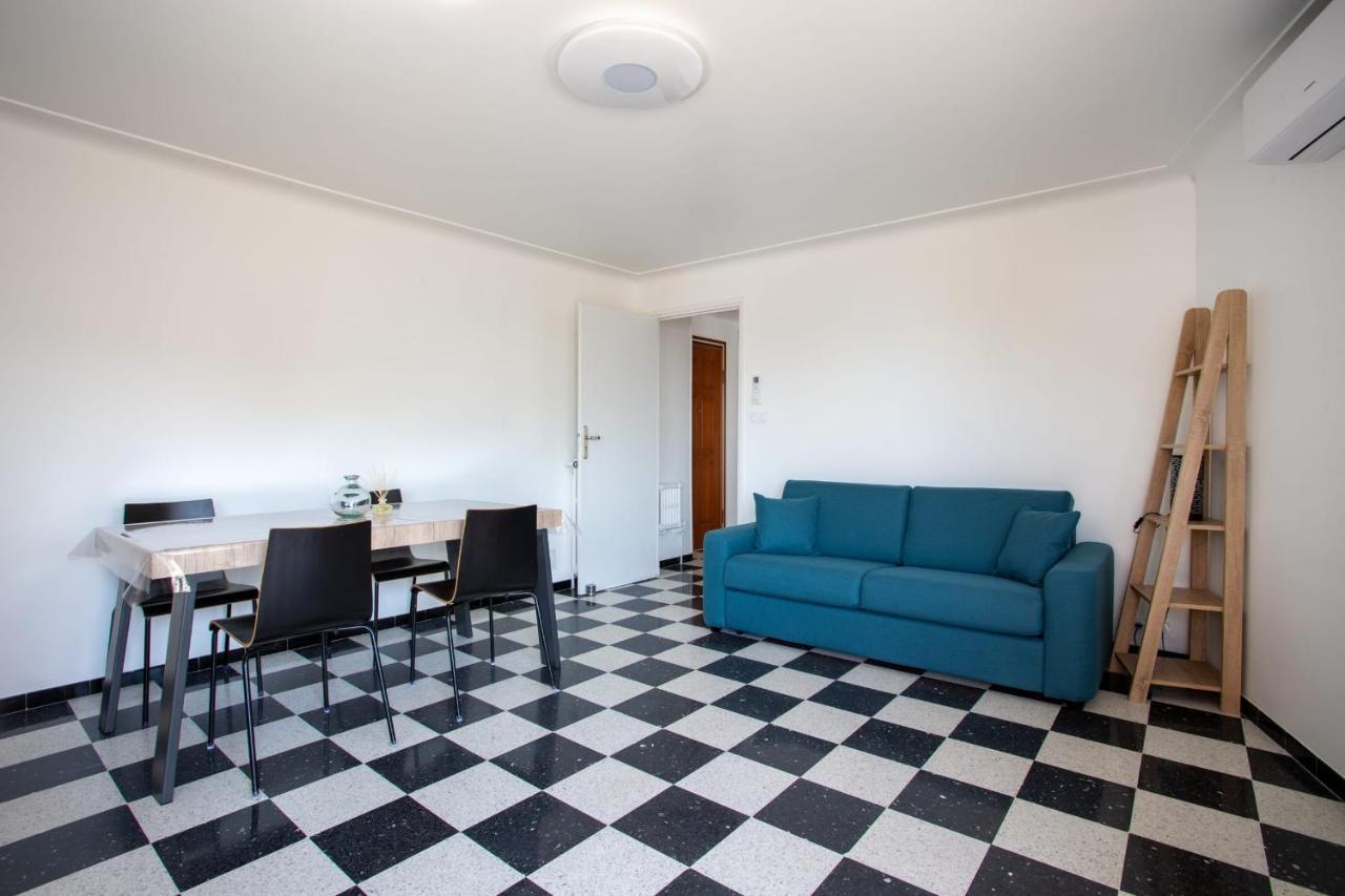 Apartment T2 Air-Conditioned Sea View Saint-Laurent-du-Var Dış mekan fotoğraf